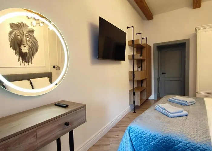 Апартаменти Lion's Gate